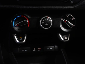 Седан Kia Rio 2020 года, 1619000 рублей, Красный Пахарь