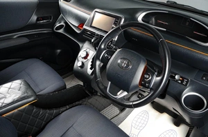 Минивэн Toyota Sienta 2016 года, 1529000 рублей, Тюмень