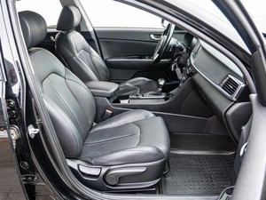 Седан Kia Optima 2017 года, 2180000 рублей, Краснодар