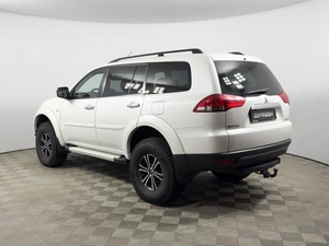 Внедорожник Mitsubishi Pajero Sport 2014 года, 1985900 рублей, Казань
