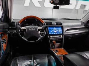 Седан Toyota Camry 2008 года, 869000 рублей, Тюмень