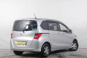 Минивэн Honda Freed 2010 года, 1039000 рублей, Кемерово