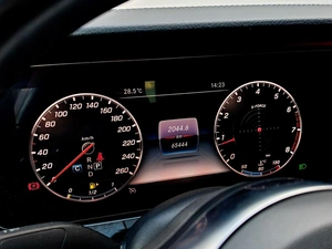 Седан Mercedes-benz E-класс 2019 года, 3550000 рублей, Краснодар