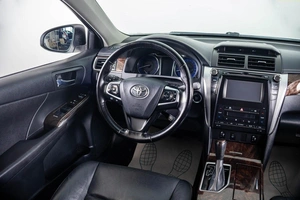 Седан Toyota Camry 2016 года, 2159000 рублей, Пермь