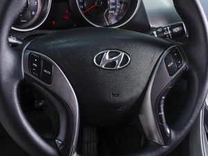 Седан Hyundai Elantra 2013 года, 1090000 рублей, Ростов-на-Дону