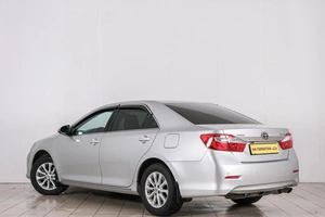 Седан Toyota Camry 2012 года, 1649000 рублей, Красноярск