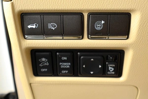 Внедорожник Nissan Patrol 2011 года, 2549000 рублей, Тюмень