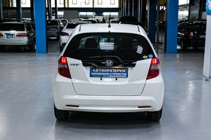 Хетчбэк Honda Fit 2011 года, 838000 рублей, Солонцы