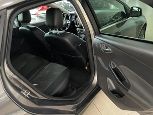 Хетчбэк Ford Focus 2012 года, 807000 рублей, Солонцы