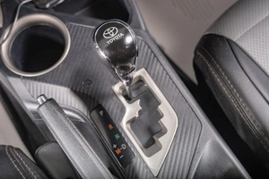 Внедорожник Toyota RAV4 2015 года, 2289000 рублей, Томск
