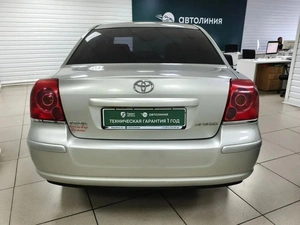 Седан Toyota Avensis 2005 года, 770000 рублей, Ачинск