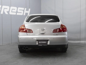 Седан Nissan Skyline 2002 года, 640000 рублей, Омск