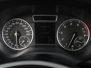 Хетчбэк Mercedes-benz B-класс 2014 года, 1199000 рублей, Воронеж