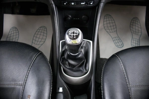 Хетчбэк Hyundai Solaris 2012 года, 899000 рублей, Пермь
