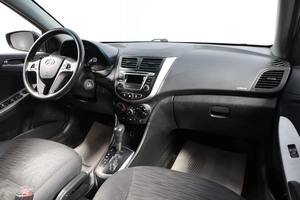 Седан Hyundai Solaris 2014 года, 869000 рублей, Новосибирск