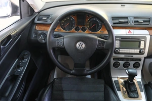 Седан Volkswagen Passat 2008 года, 779000 рублей, Омск