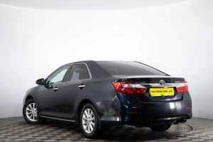Седан Toyota Camry 2012 года, 1549000 рублей, Пермь