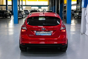 Хетчбэк Ford Focus 2013 года, 798000 рублей, Солонцы