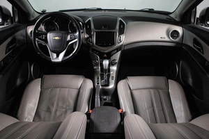 Хетчбэк Chevrolet Cruze 2013 года, 799000 рублей, Сургут