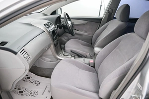 Седан Toyota Corolla Axio 2009 года, 699000 рублей, Красноярск