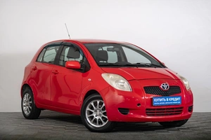 Хетчбэк Toyota Yaris 2006 года, 579000 рублей, Томск