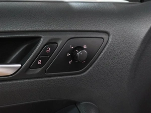 Седан Volkswagen Jetta 2012 года, 1099000 рублей, Воронеж