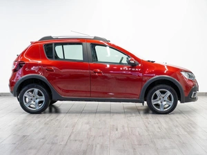 Хетчбэк Renault Sandero Stepway 2020 года, 1329000 рублей, Саратов