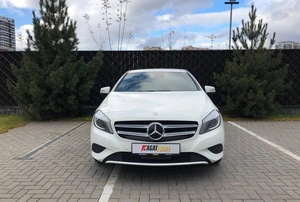Хетчбэк Mercedes-benz A-класс 2015 года, 1470000 рублей, Красноярск