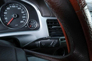 Внедорожник Volkswagen Touareg 2011 года, 1979000 рублей, Челябинск