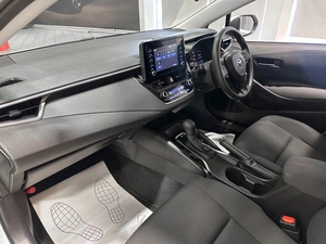 Универсал Toyota Corolla 2019 года, 1707000 рублей, Красноярск