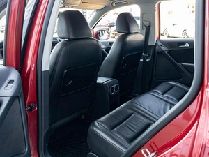 Внедорожник Volkswagen Tiguan 2011 года, 1338000 рублей, Краснодар