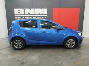 Хэтчбек Chevrolet Aveo 2012 года, 790000 рублей, Железногорск