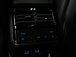 Внедорожник Geely Monjaro 2024 года, 3045000 рублей, Тюмень