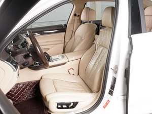 Седан BMW 7 серия 2015 года, 3469000 рублей, Красный Пахарь