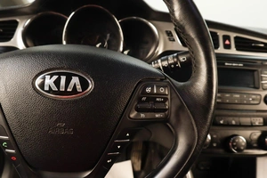 Хетчбэк Kia Ceed 2013 года, 1179000 рублей, Челябинск