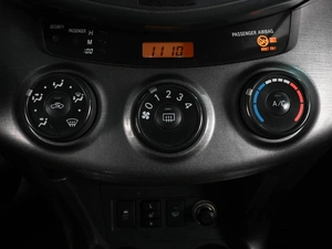 Внедорожник Toyota RAV4 2011 года, 1499000 рублей, Аксай