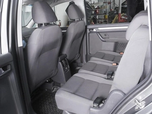 Минивэн Volkswagen Touran 2011 года, 1189000 рублей, Ростов-на-Дону