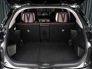 Внедорожник Toyota Yaris Cross 2021 года, 2407000 рублей, Тюмень