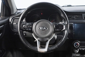 Седан Kia Rio 2018 года, 999000 рублей, Новосибирск