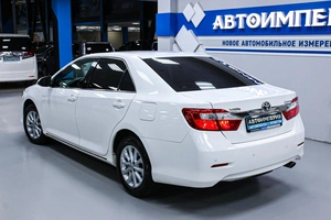 Седан Toyota Camry 2014 года, 1883000 рублей, Солонцы
