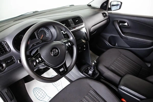 Седан Volkswagen Polo 2015 года, 859000 рублей, Пермь