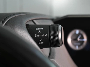 Седан Lexus ES 2021 года, 5375000 рублей, Аксай