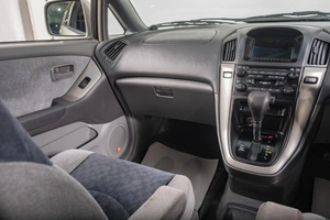Внедорожник Toyota Harrier 1998 года, 699000 рублей, Томск