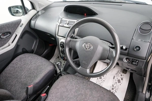 Хетчбэк Toyota Vitz 2009 года, 499000 рублей, Красноярск