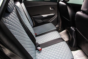 Хетчбэк Kia Rio 2013 года, 999000 рублей, Сургут