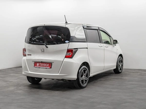 Минивэн Honda Freed 2012 года, 1070000 рублей, Красноярск