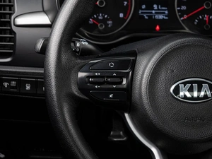 Седан Kia Rio 2018 года, 1320000 рублей, Краснодар