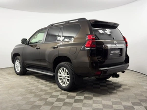 Внедорожник Toyota Land Cruiser Prado 2019 года, 6270000 рублей, Казань