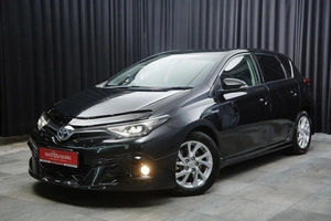 Хетчбэк Toyota Auris 2016 года, 1550000 рублей, Красноярск