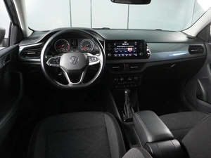 Лифтбек Volkswagen Polo 2021 года, 1769000 рублей, Красный Пахарь